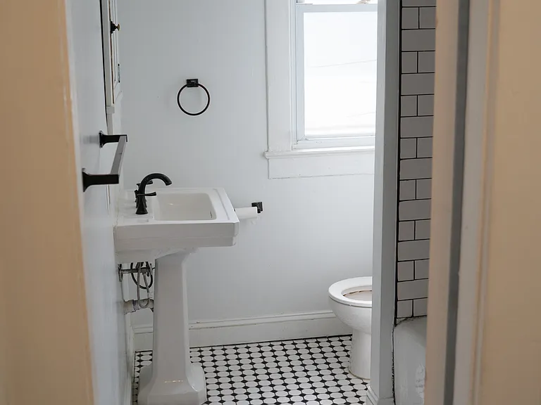 630 Otis Pl NW #1 — Photo 19