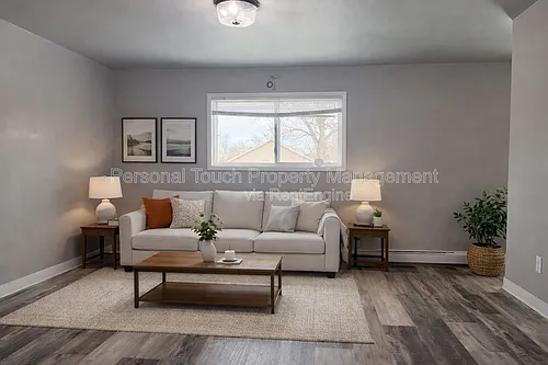142 6th Ave N #5 Photo 1