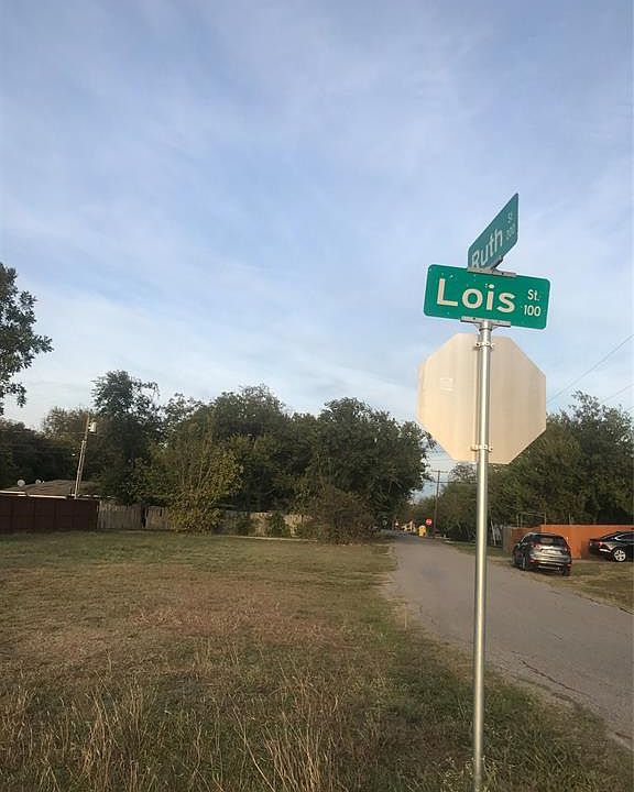 1st image of 119 Lois St