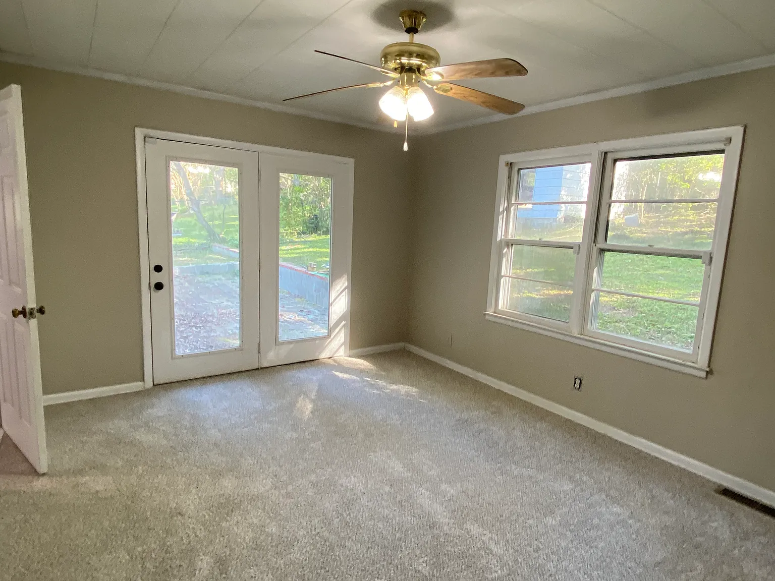 3 bed, 1463 sqft, $1,400 — Photo 2