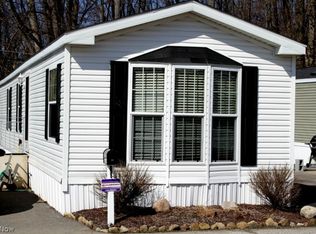 37223 Euclid Ave, Willoughby, OH 44094