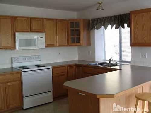 3rd image of 5103 W Millbury Ave
