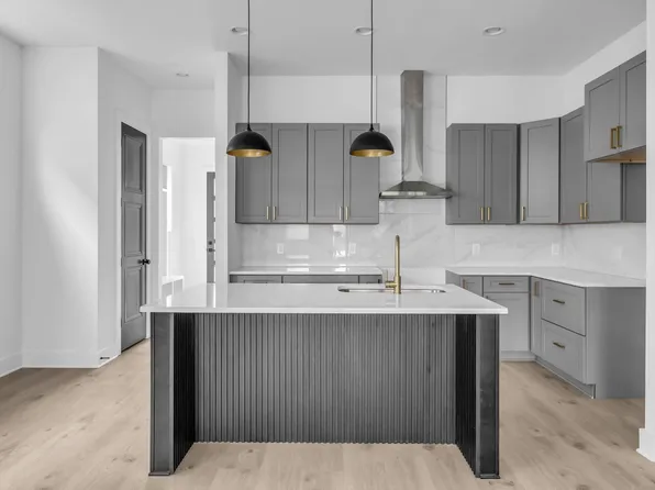 2110 11th Ave N #A, Nashville, TN 37208