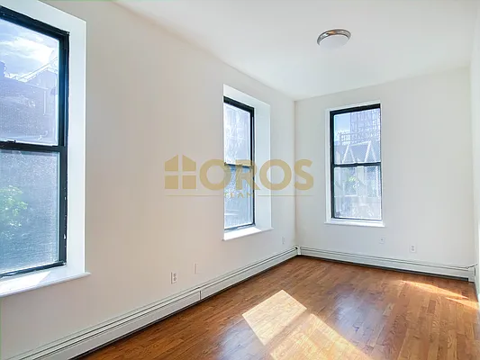 Rented by City Connections Realty | media 16