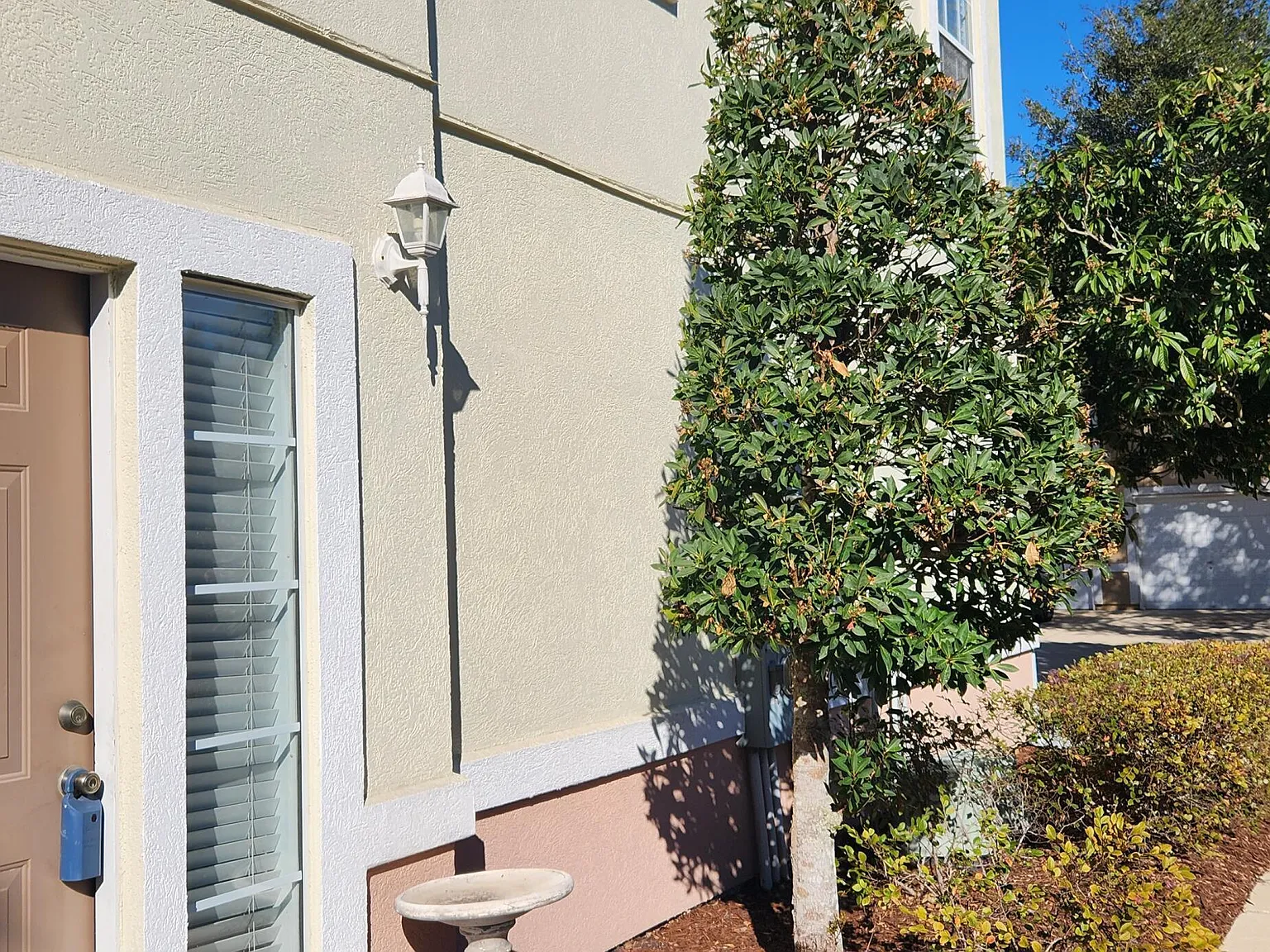 2 bed, 2.0 bath, 1200 sqft, $1,600 — Photo 4