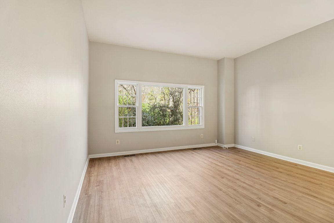 next background image