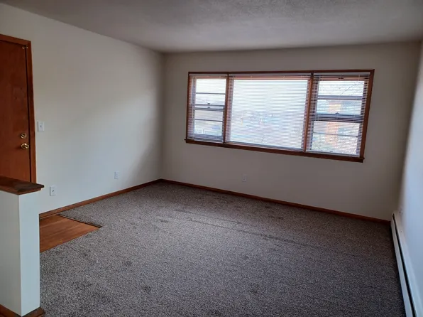 4050 4th St NE APT 104, Minneapolis, MN 55421