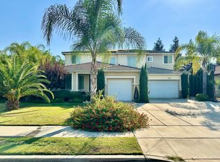808 Rosewood Ave, Sanger, CA 93657