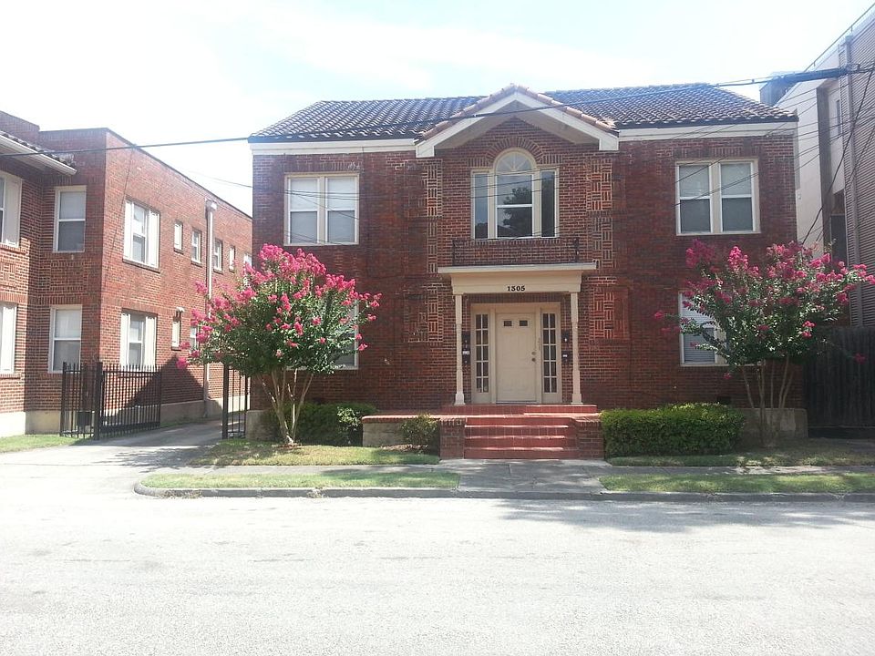 1305 Isabella St 77004
