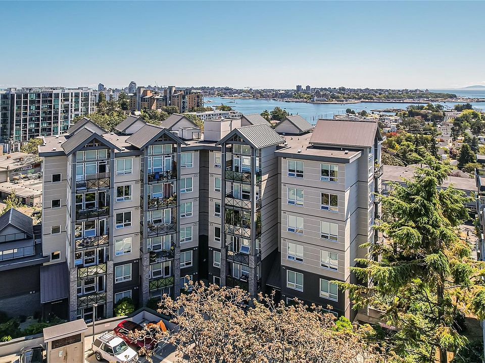 1st image of 924 Esquimalt Rd #502