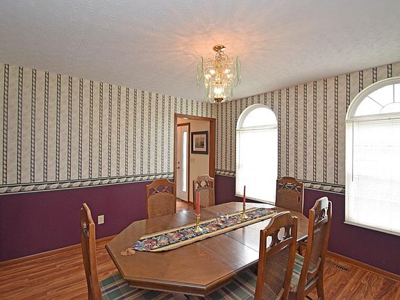 3rd image of 3688 Connor Ct