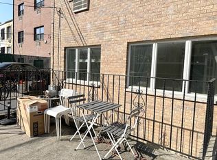 28-27 35th St #1B, Astoria, NY 11103