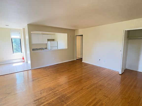 2nd image of 4520-1 Springfield Ave #C1