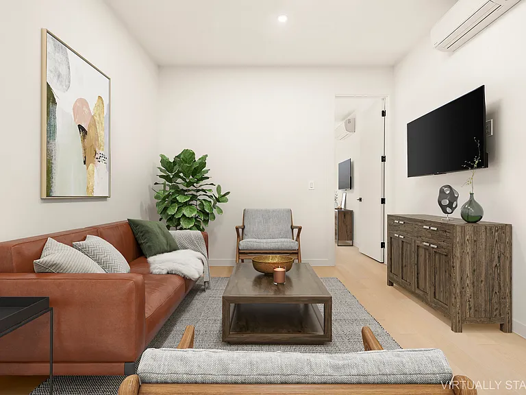 724 Metropolitan Ave #3L — Photo 2
