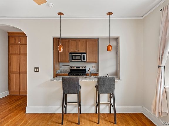 5th image of 3122 Kensington Ave APT 10