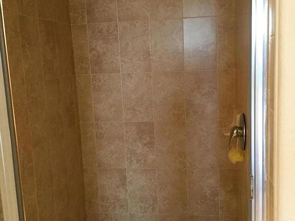 5th image of 807 Mystic Dr APT 206
