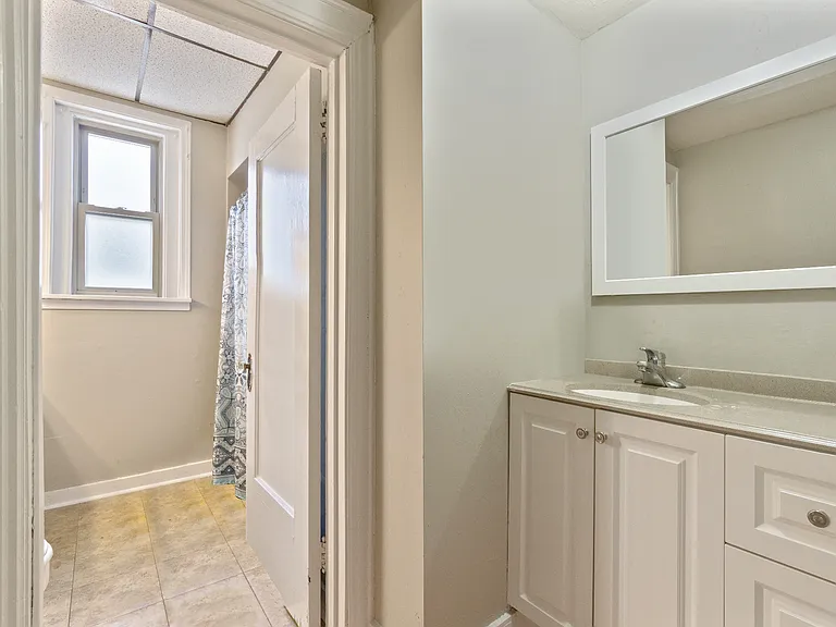 5729 Holden St — Photo 11
