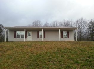 315 Hannah Ln, Irvine, KY 40336