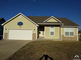 1220 Greenbrier Dr, Eudora, KS 66025