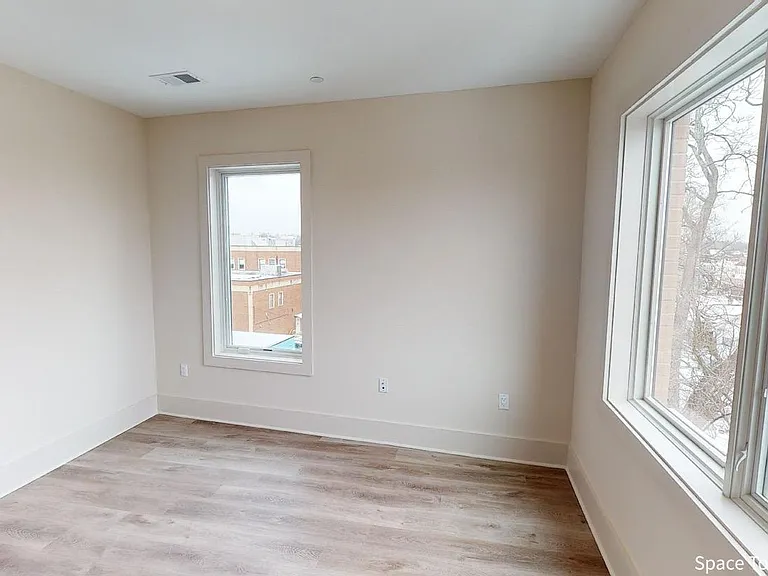 917 Sheridan St NW #2 — Photo 9