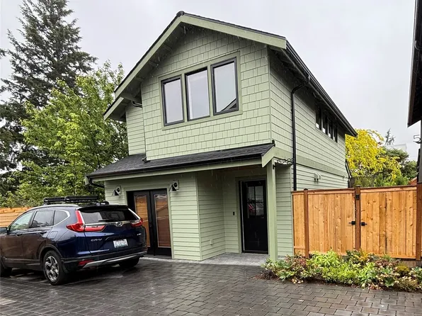 522 NE 89th Street #B, Seattle, WA 98115