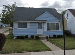 24760 Hayes Rd, Eastpointe, MI 48021