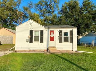 813 E 21st St, Des Moines, IA 50317