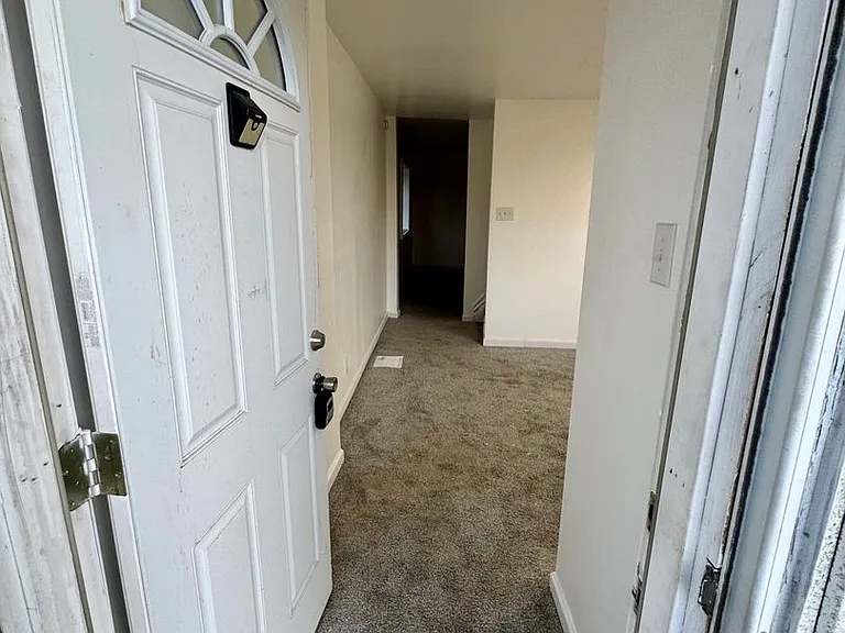 42 Climax St — Photo 5