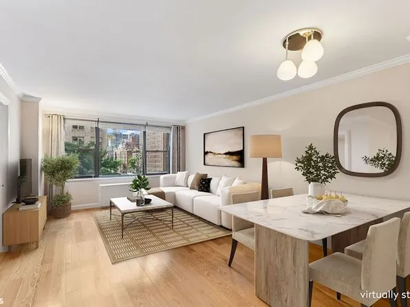 305 E 40th St APT 4K, Manhattan, NY 10016