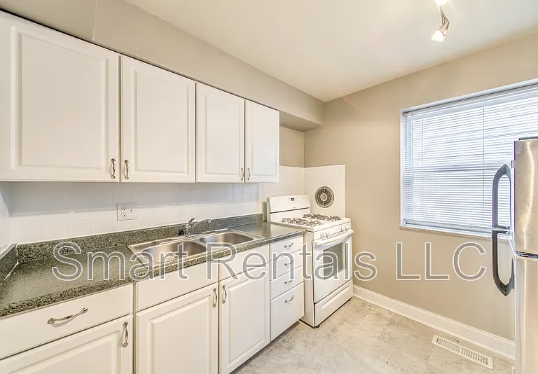 7848 Big Bend Blvd #1 — Photo 3