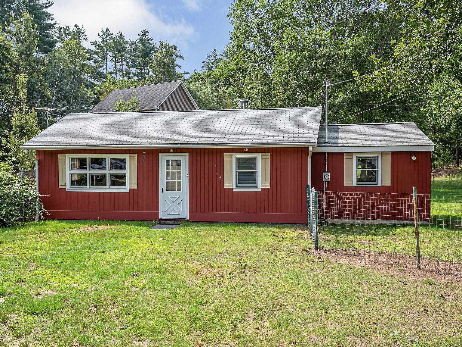 5 Gamache Road, Derry, NH 03038 | Zillow