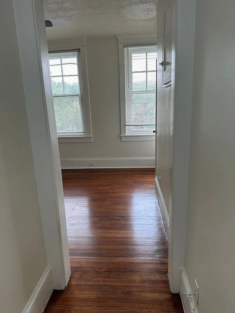 1722 W Market Street — Photo 2