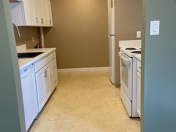 3rd image of 291 Ivy Hill Ln APT D
