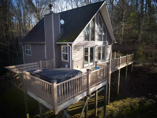 26 Big Oaks Rd, Bryson City, NC 28713