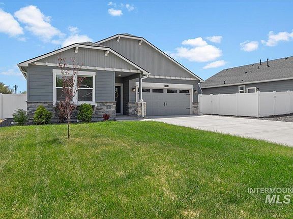 2nd image of 136 Centennial Ct