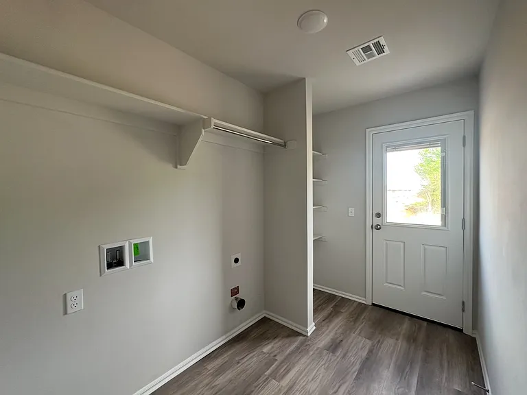 1312 Willowood Cir — Photo 10