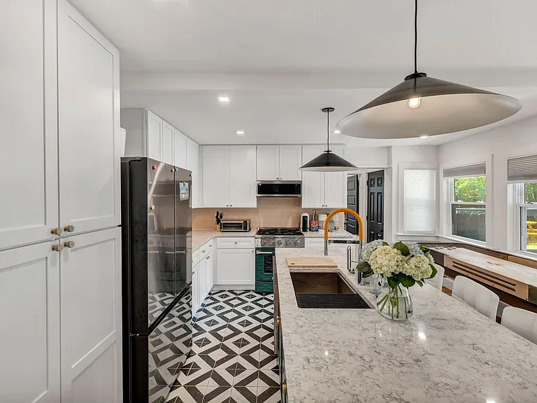 701 Harris Ave — Photo 41