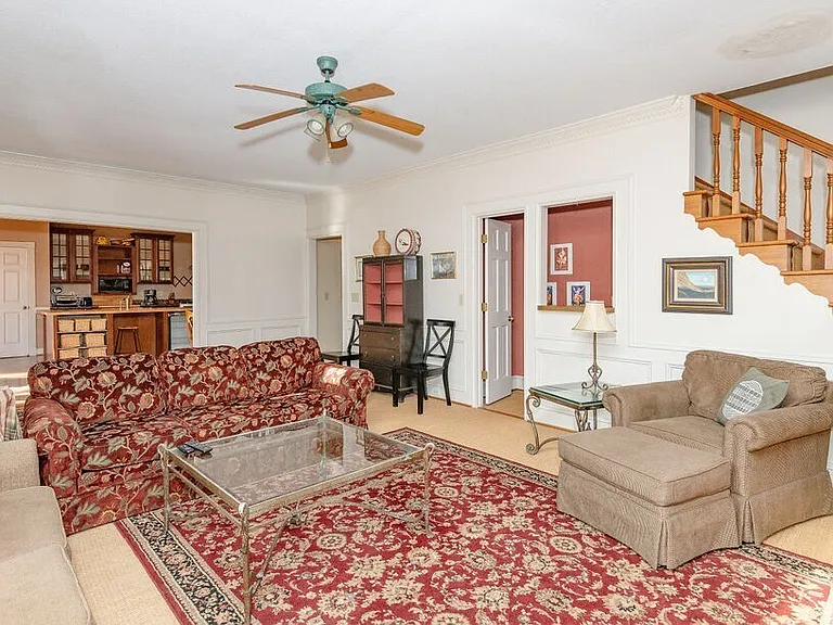 10315 Crescent Ridge Dr — Photo 11