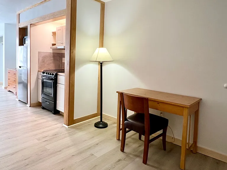 Ski Town Apartments — Photo 94