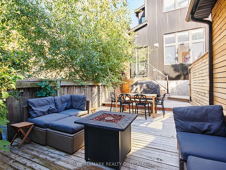 144 Florence St — Photo 31