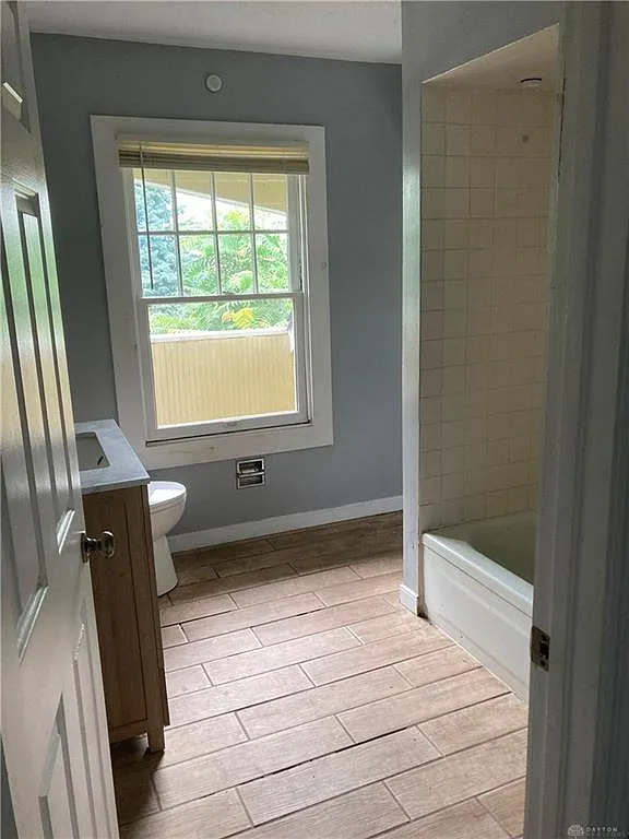 3 bed, 2.0 bath, 1849 sqft, $1,525 — Photo 3