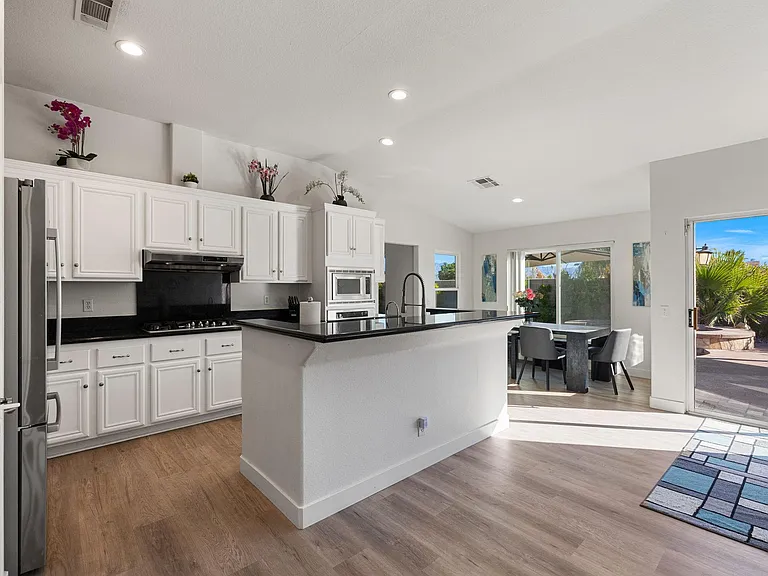 44660 Monticello Ave — Photo 21