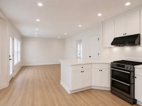 85 Glen Ridge Rd, Hamden, CT 06518