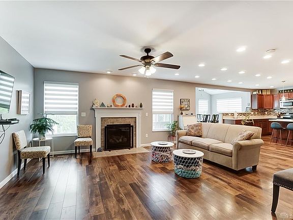 2nd image of 2042 Bridgewater Ln