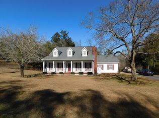 913 Early Walden Rd, Headland, AL 36345