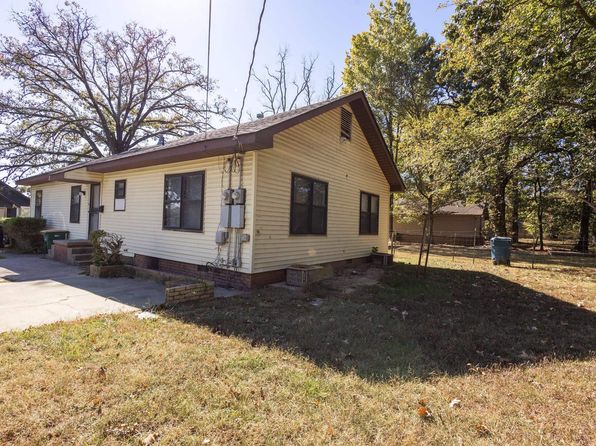 little-rock-arkansas-82835675 picture