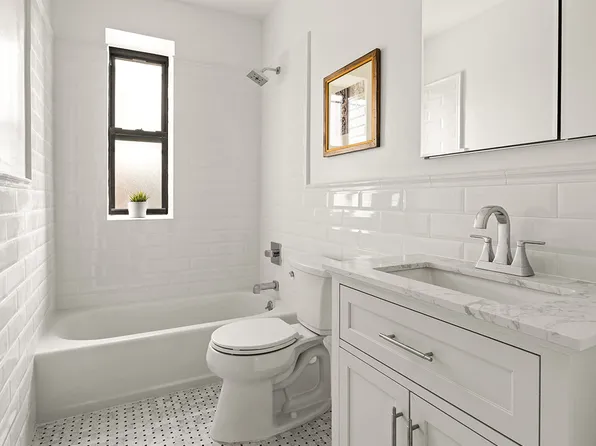 333 4th Street image 7 of 8