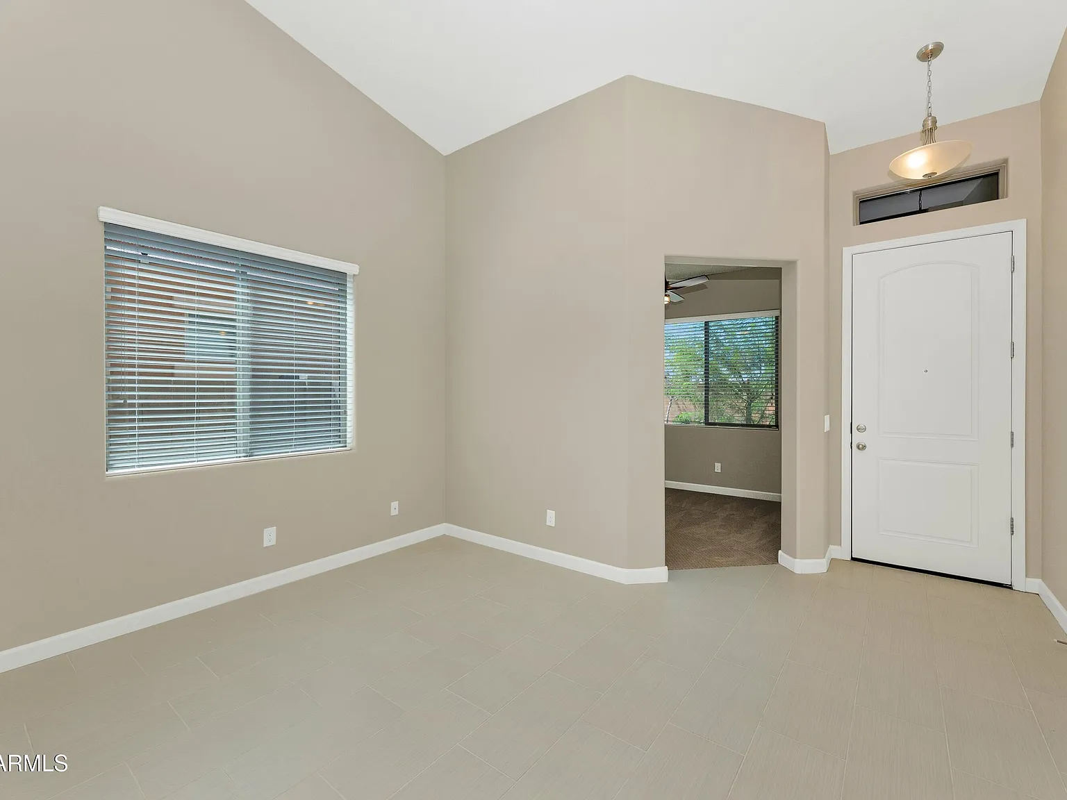 3 bed, 2.5 bath, 2052 sqft, $3,290 — Photo 3