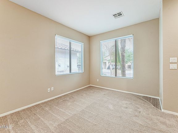 3rd image of 3075 W Yellow Peak Dr