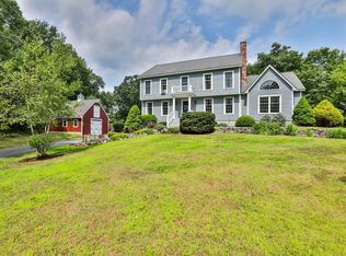 11 Grandview Rd, Windham, NH 03087